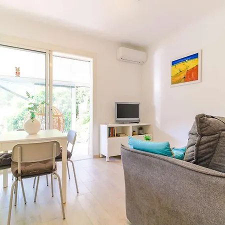 Select'sohome - Pour 4 Personnes Avec Jardin Prive Au Coeur Du Lavandou ! - Lo Casau *